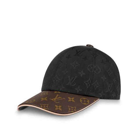 louis vuitton hats and gloves.